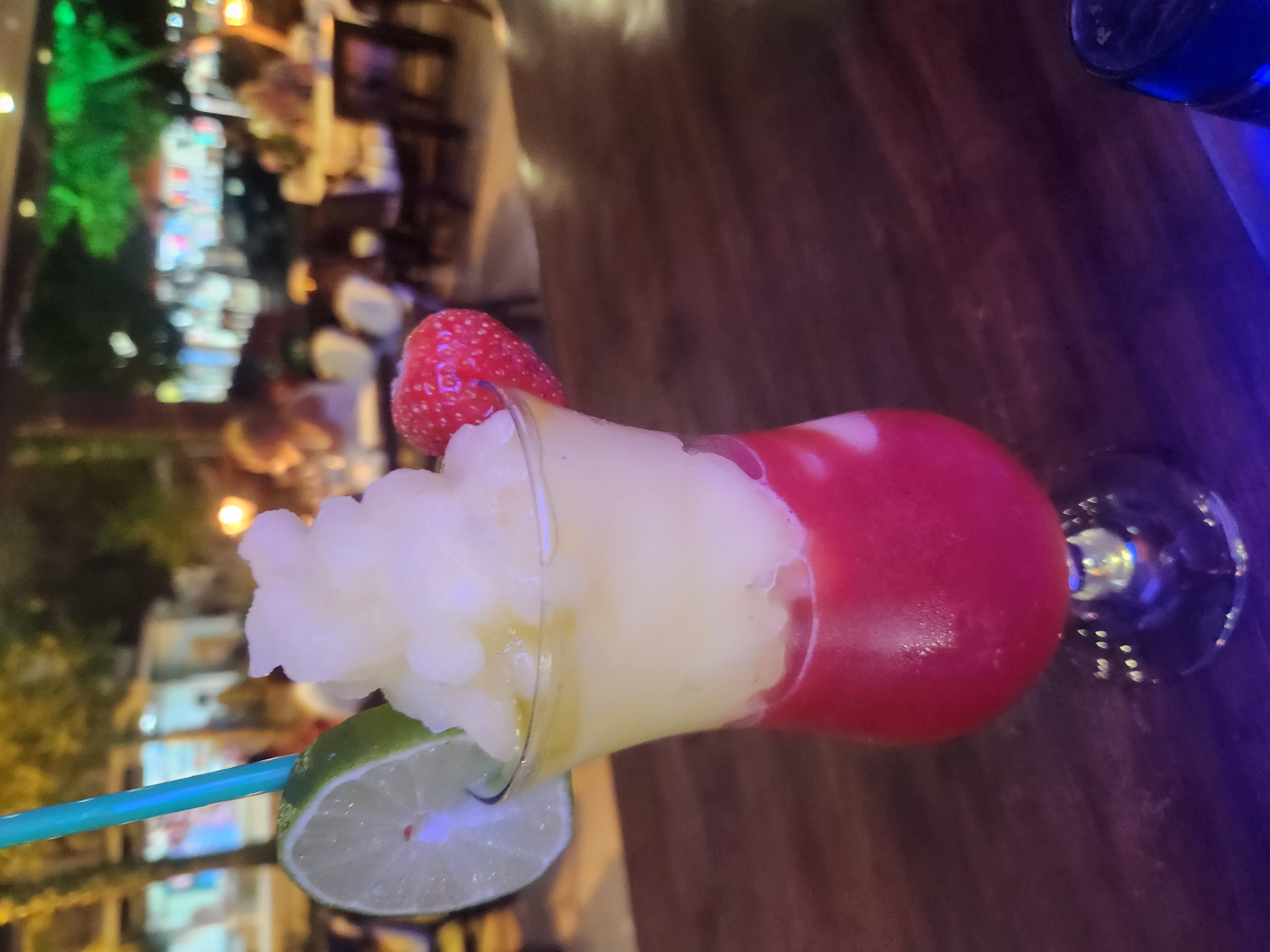 twister pıneapple strawberry